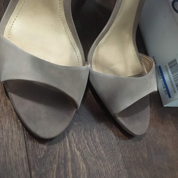 High heel sandals by Schutz - Picture 8 of 13